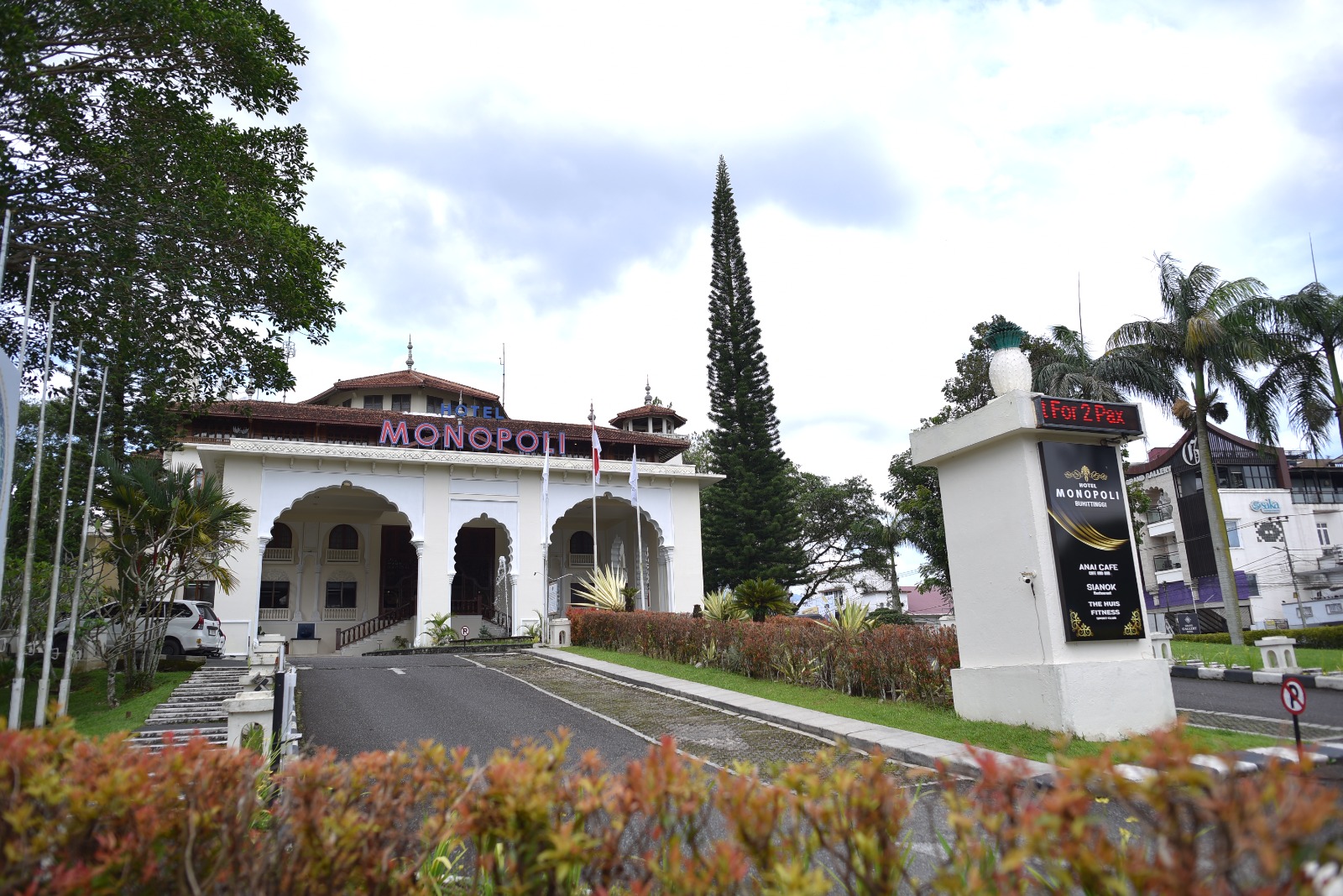 Monopoli Hotel Bukittinggi